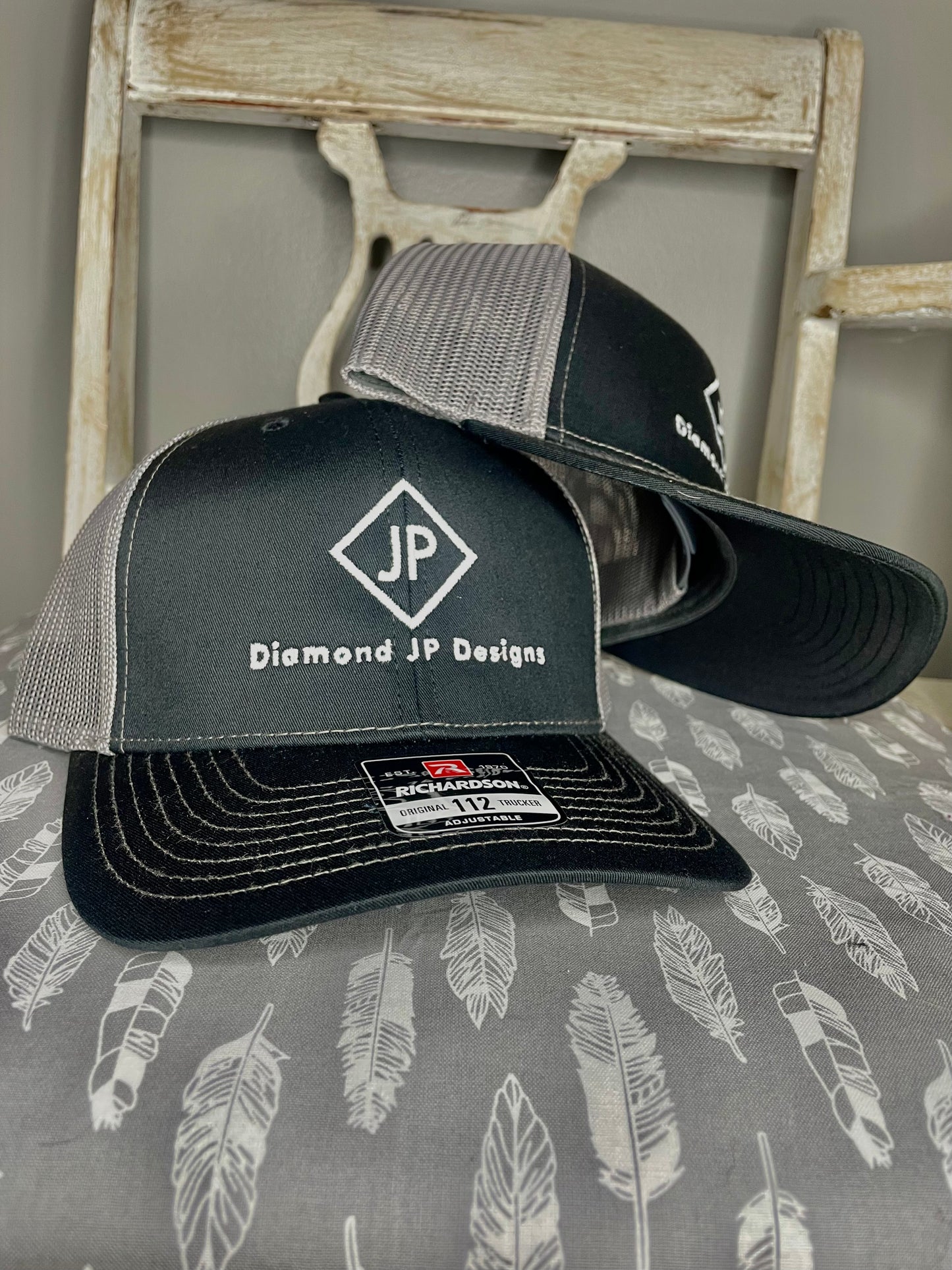 Logo Caps