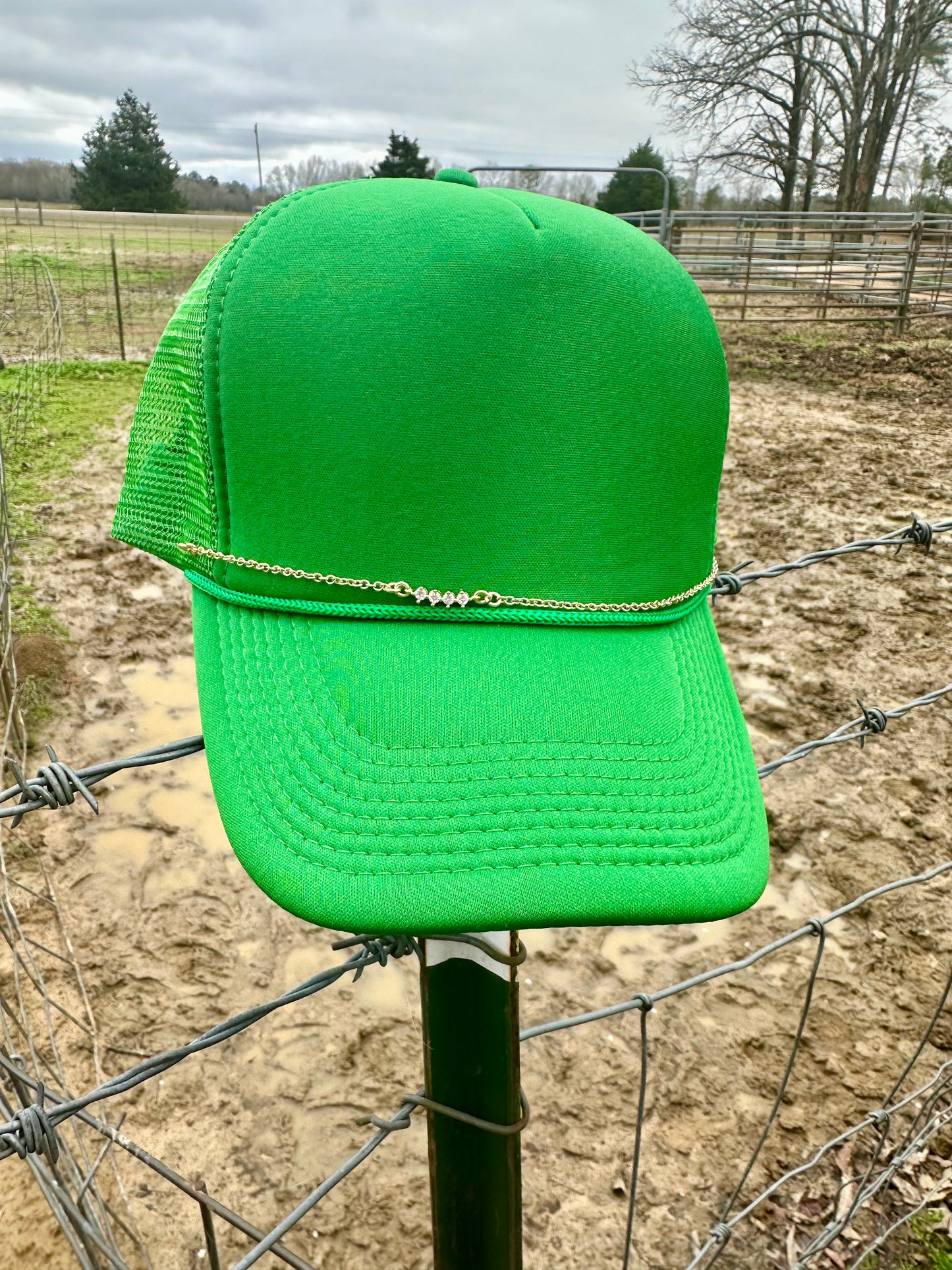 Stud Trucker Cap Chain