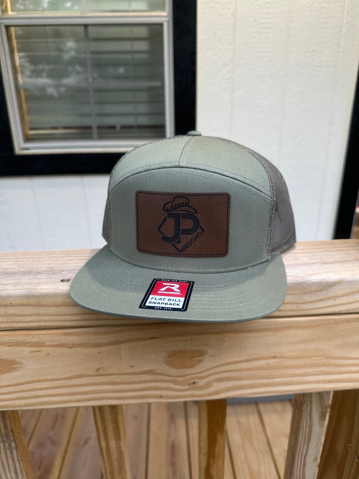 Logo Cap