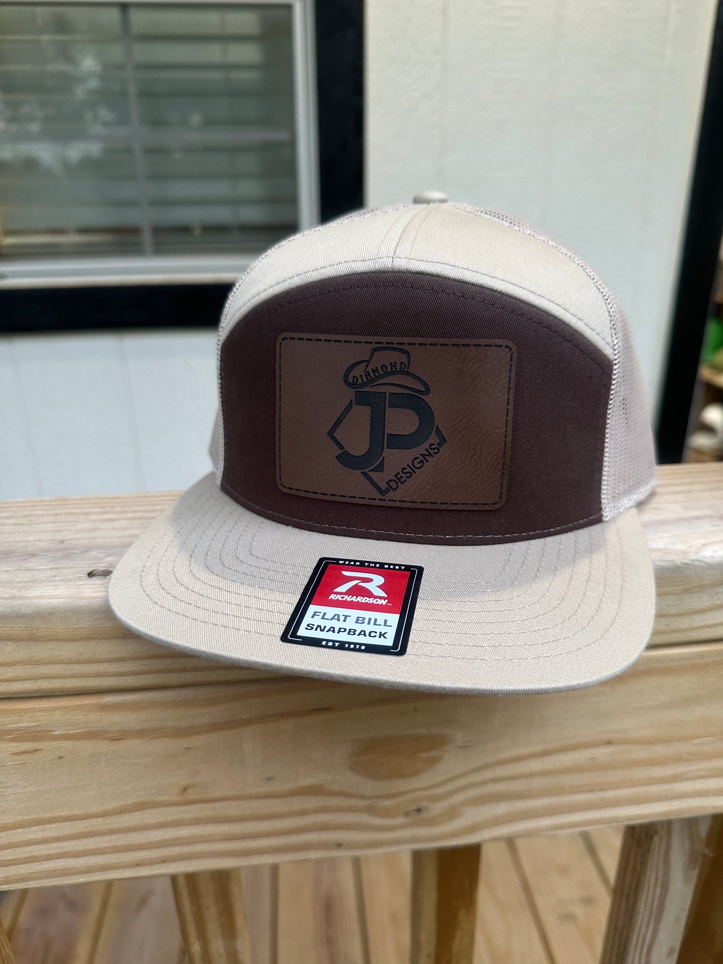 Logo Cap